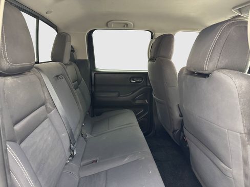 Used 2022 Nissan Frontier SV AWD/4WD image 46