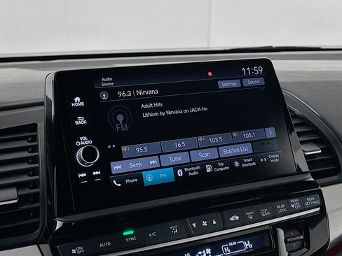 Used 2025 Honda Odyssey Sport-L image 19