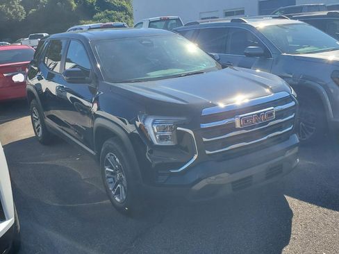 Used 2025 GMC Terrain Elevation AWD/4WD image 2