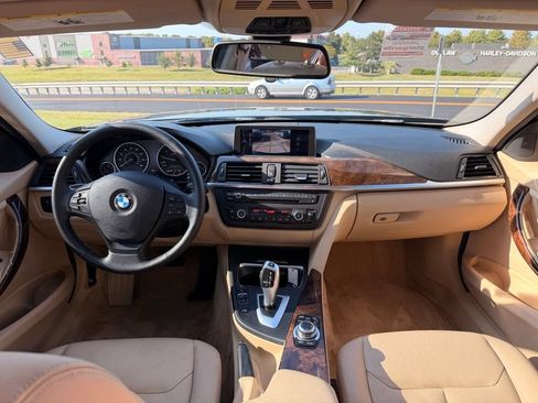 Used 2013 BMW 328i xDrive Sedan AWD/4WD image 4