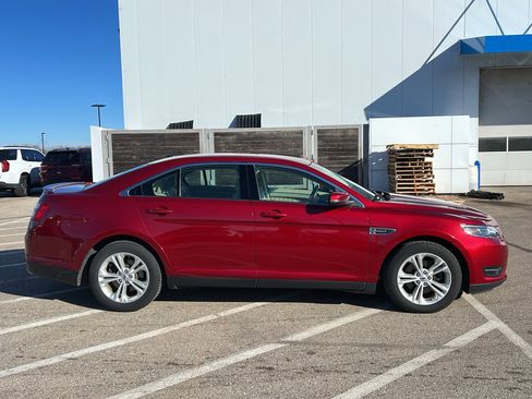 Used 2017 Ford Taurus SEL w/ Equipment Group 201A image 7