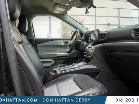 Used 2023 Ford Explorer XLT w/ Equipment Group 202A AWD/4WD image 24