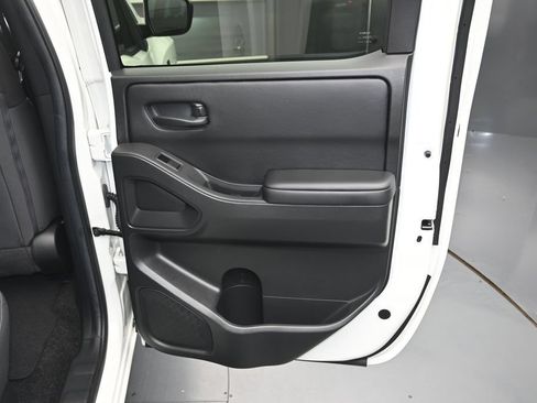 Certified 2026 Nissan Frontier SV w/ Tow Package AWD/4WD image 21