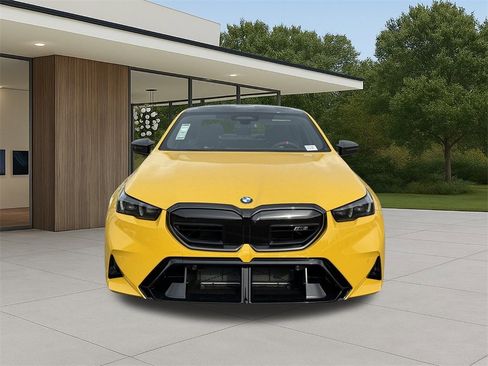 New 2026 BMW M5 w/ Carbon Package image 3