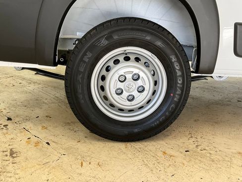 New 2026 RAM ProMaster 2500 w/ Convenience Group image 18