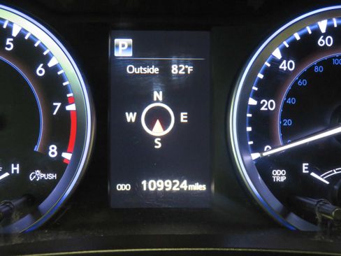 Used 2019 Toyota Highlander SE image 36