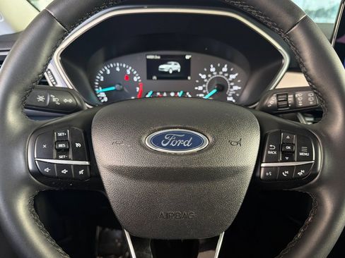 Used 2022 Ford Escape SE w/ SE Sport Appearance Package FWD image 27