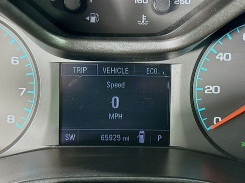 Used 2022 Chevrolet Colorado LT w/ Fleet Safety Package image 15