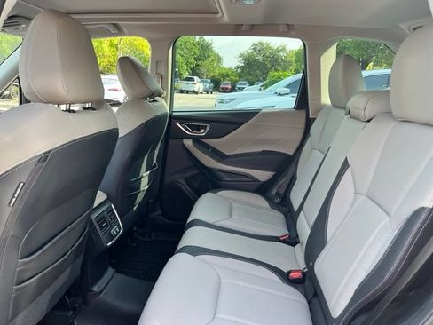 Used 2023 Subaru Forester Limited AWD/4WD image 8