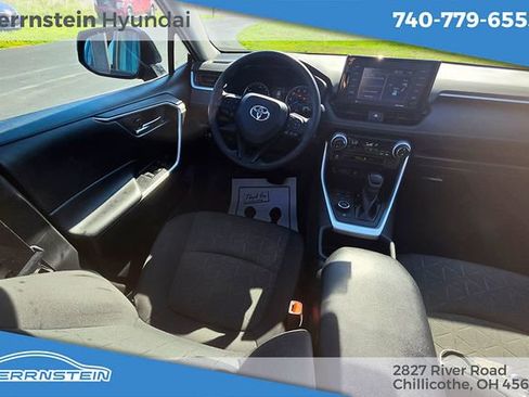 Used 2022 Toyota RAV4 XLE w/ Convenience Package AWD/4WD image 10