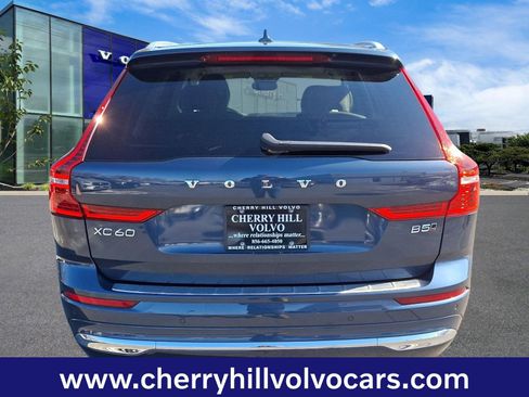 Certified 2023 Volvo XC60 B5 Plus w/ Climate Package image 6