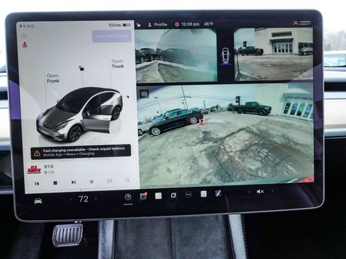 Used 2025 Tesla Model Y Long Range image 19
