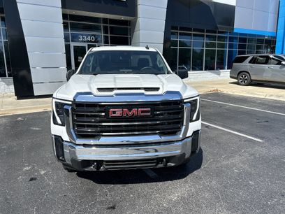 New 2025 GMC Sierra 2500 Pro w/ Convenience Package