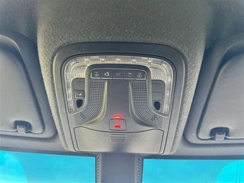Used 2019 Mercedes-Benz Sprinter 1500 image 28