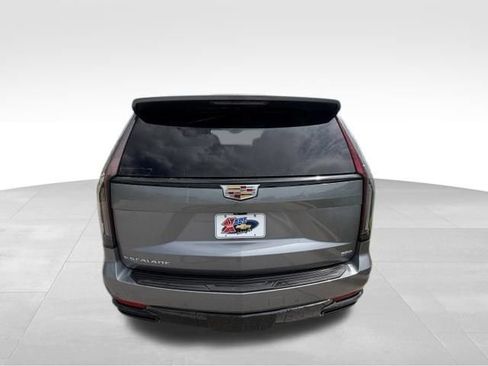 Used 2022 Cadillac Escalade ESV Sport Platinum AWD/4WD image 5