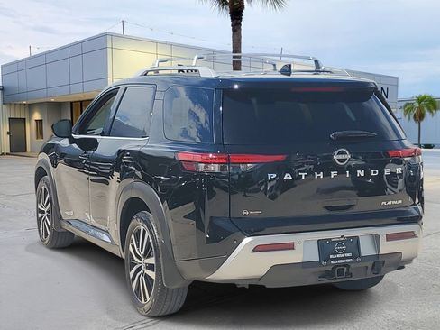 Used 2025 Nissan Pathfinder Platinum w/ Cargo Package FWD image 4