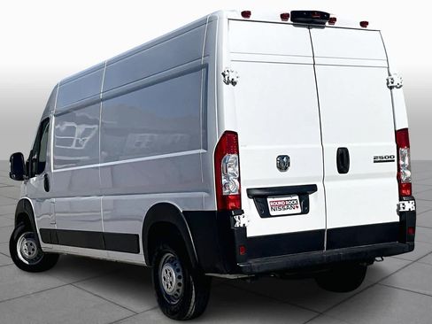 Used 2024 RAM ProMaster 2500 w/ Premium Convenience Group image 12