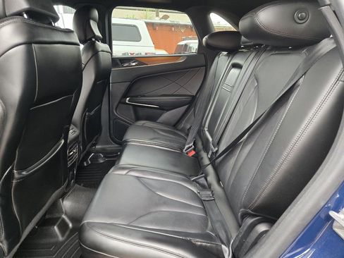 Used 2019 Lincoln MKC Reserve image 19