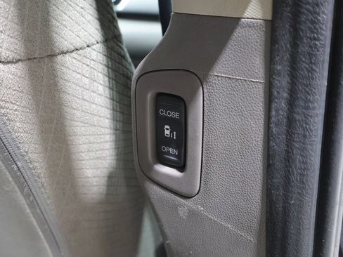 Used 2015 Honda Odyssey EX image 23
