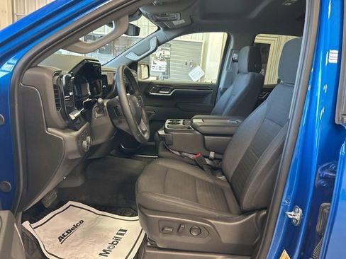 Used 2024 Chevrolet Silverado 1500 RST image 11