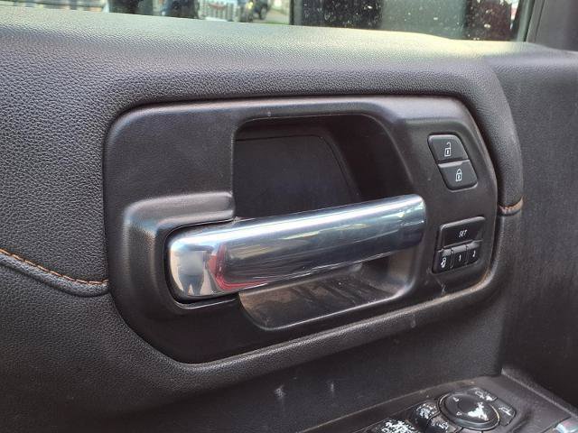 Used 2023 GMC Sierra 2500 AT4 w/ AT4 Preferred Package AWD/4WD image 15