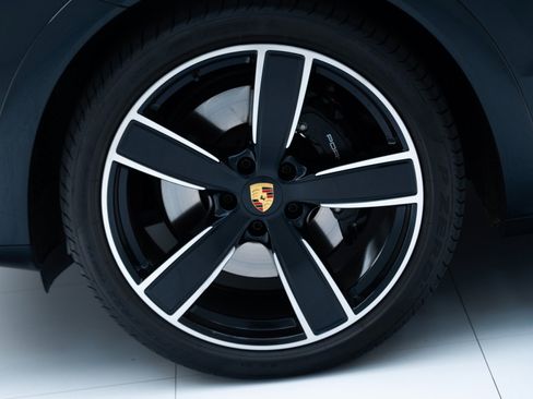 Certified 2023 Porsche Cayenne GTS image 11