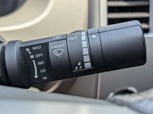 Used 2021 Nissan Frontier S RWD image 25