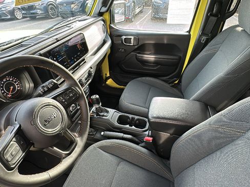 Used 2024 Jeep Wrangler Sport S image 22