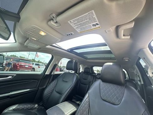 Used 2023 Ford Edge Titanium AWD/4WD image 20