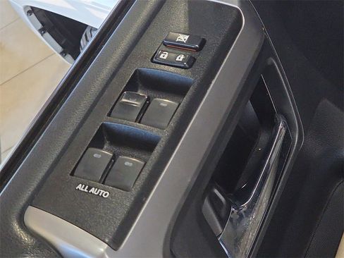 Certified 2020 Toyota 4Runner SR5 Premium image 17