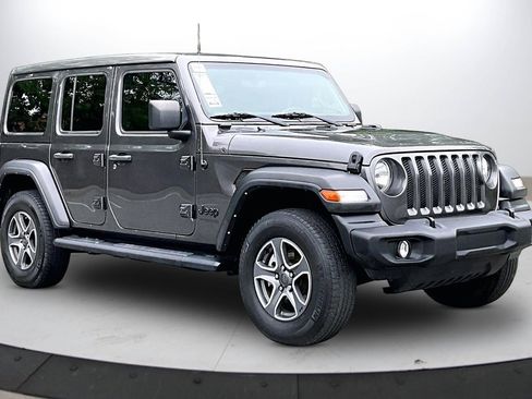 Certified 2022 Jeep Wrangler Unlimited Sport w/ Sun And Sound Package AWD/4WD image 2
