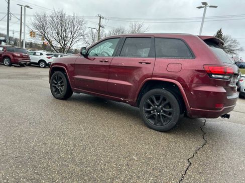Certified 2021 Jeep Grand Cherokee Laredo X image 21