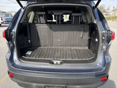 Used 2019 Toyota Highlander XLE image 5