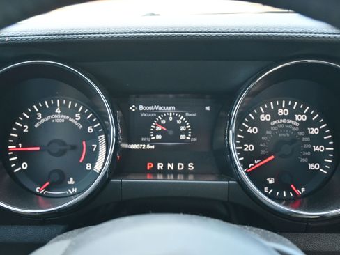 Used 2017 Ford Mustang Premium image 11