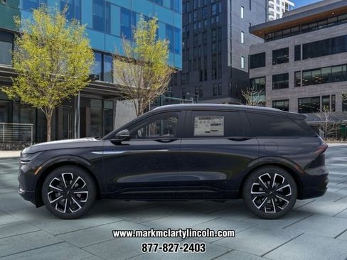 New 2026 Lincoln Nautilus Reserve image 3