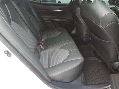 Used 2024 Toyota Camry SE w/ Cold Weather Package FWD image 24