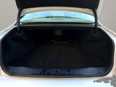 Used 2011 Cadillac DTS Luxury image 49