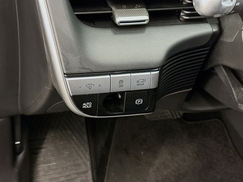 Used 2024 Hyundai Ioniq 5 SEL AWD/4WD image 17