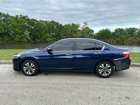 Used 2013 Honda Accord LX image 2