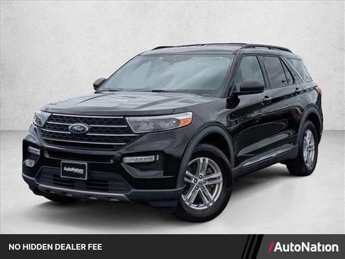 Used 2020 Ford Explorer XLT w/ Equipment Group 202A AWD/4WD image 1