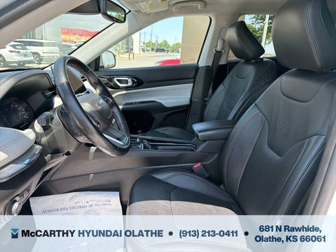 Used 2022 Jeep Compass Limited AWD/4WD image 4