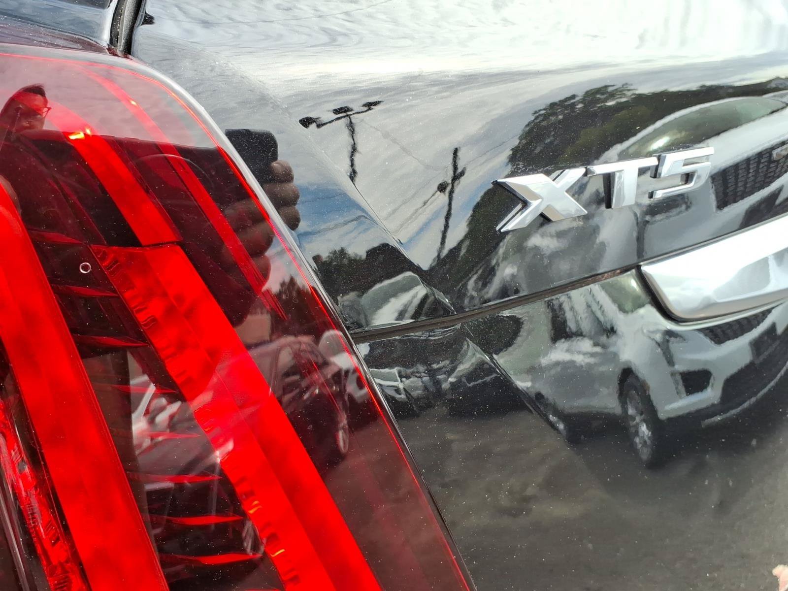 Certified 2024 Cadillac XT5 Premium Luxury AWD/4WD image 11