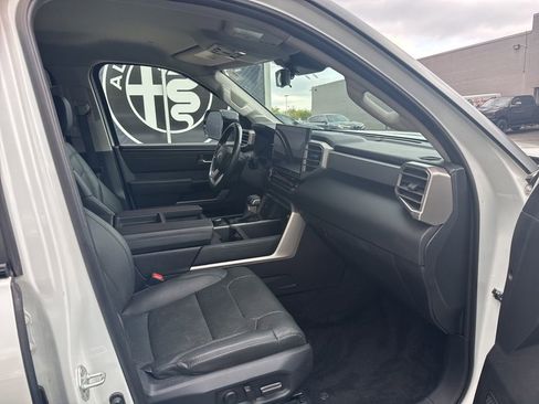Used 2024 Toyota Tundra Limited AWD/4WD image 58