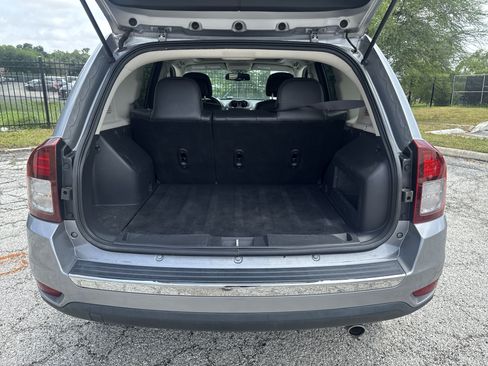 Used 2017 Jeep Compass High Altitude AWD/4WD image 25