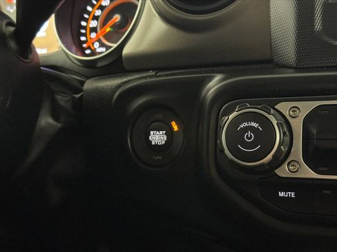 Used 2022 Jeep Wrangler Sport AWD/4WD image 23