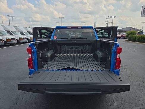 Used 2025 Chevrolet Silverado 1500 LT AWD/4WD image 14