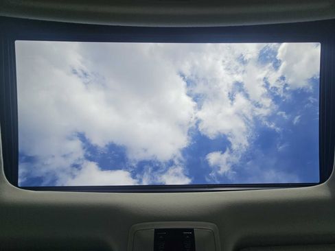 Used 2016 Lexus GX 460 w/ Premium Package image 24