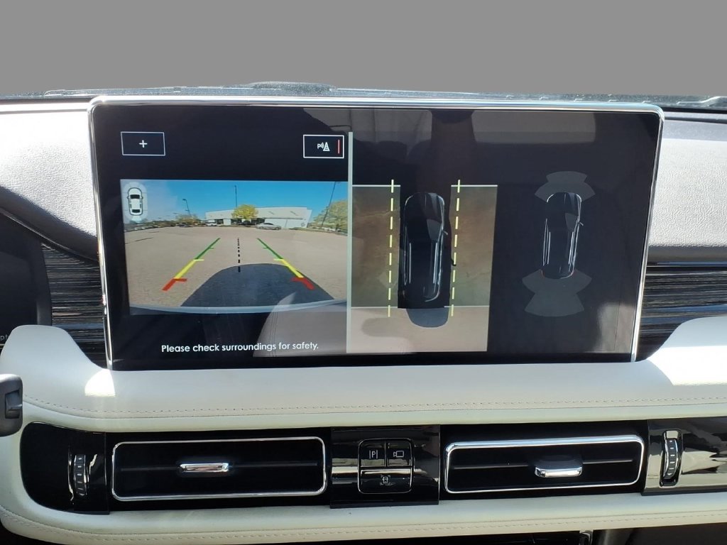 Certified 2023 Lincoln Nautilus Black Label AWD/4WD image 29