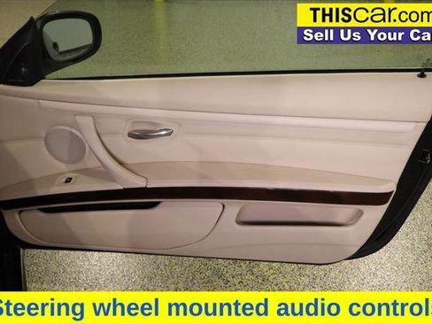 Used 2011 BMW 335i Convertible image 26