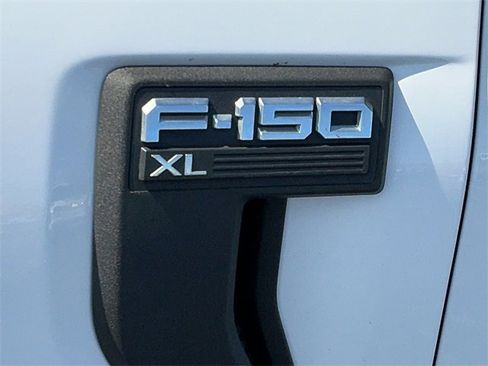 Used 2021 Ford F150 XL w/ Trailer Tow Package image 10